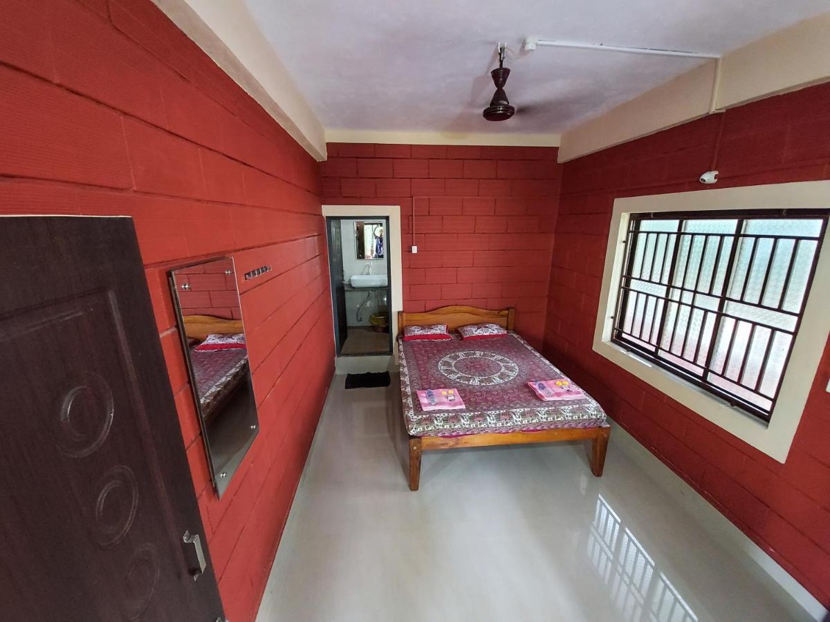 Cocopelli Guest House Gokarna  Bagian luar foto