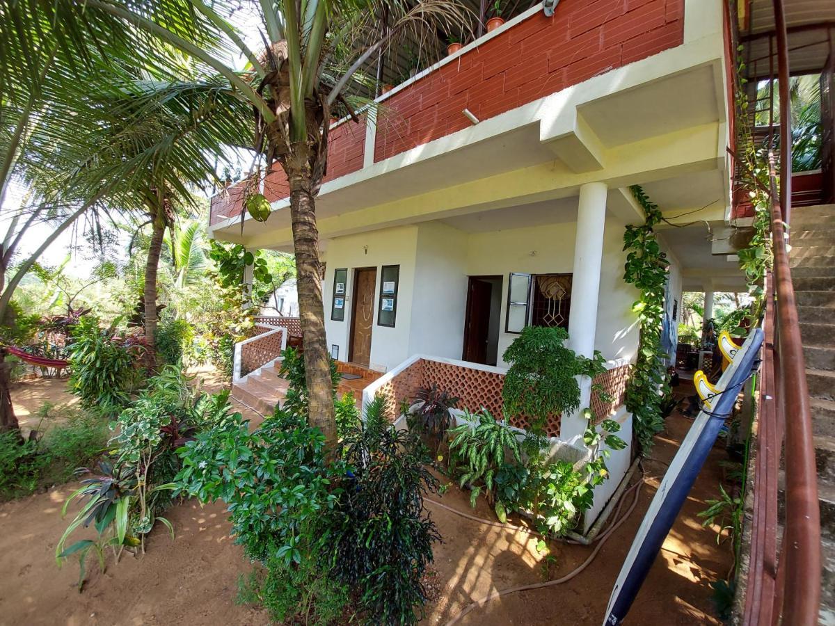 Cocopelli Guest House Gokarna  Bagian luar foto
