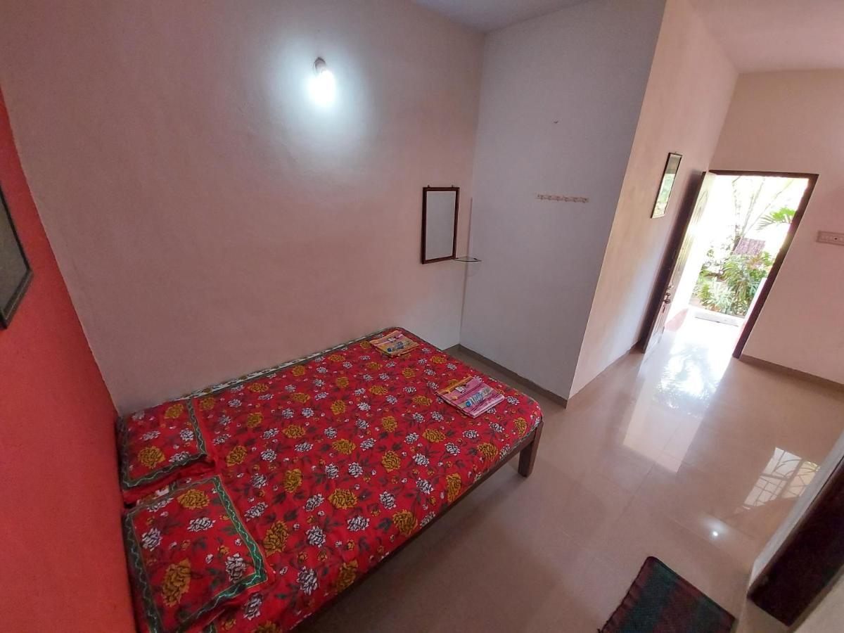 Cocopelli Guest House Gokarna  Bagian luar foto